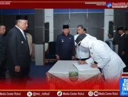 Pelantikan Pejabat Eselon III Dan IV Pertama Dimasa Kepemimpinan Anton dan Poti