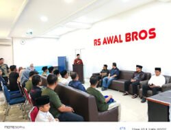 BAZNAS Rohul Terima Zakat Mal Rp500 Juta dari Almarhum Pendiri RS Awal Bros, Wabup Syafaruddin Poti Apresiasi Kepedulian Sosial