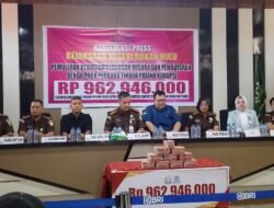  Kejari Rohul Berhasil Pulihkan Kerugian Negara Rp962 Juta Lebih dari Kasus Korupsi BOS SMAN 1 Ujung Batu