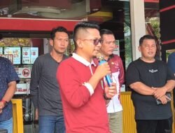 CAMAT SIGIT PRANJORO BERIKAN DUKUNGAN PENUH, YAMA UTAMA BOYONG SSB YOUNG ABADI ROKAN HULU KE PIALA SOERATIN