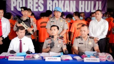 Polres Rohul Bongkar Peredaran 1,03 Kg Sabu dan 246 Pil Ekstasi, Seorang Pria Diduga Bandar Diamankan